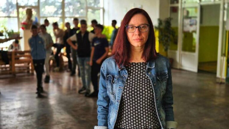 Директорката Гордана Јоначиќ се огласи за случајот со наставникот Стефан Поповски – ООУ „Тодор Ангелевски“ посветено на законито, транспарентно и одговорно работење